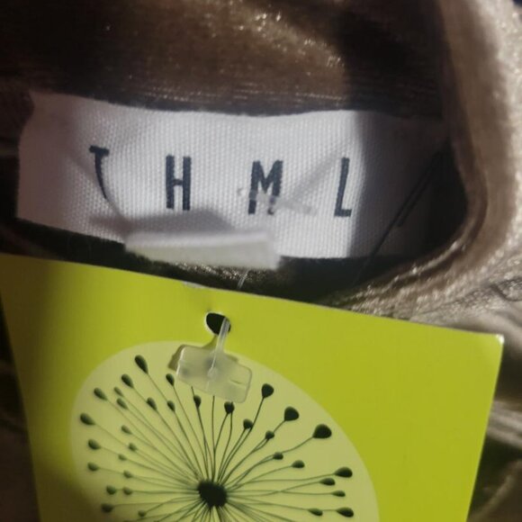 NWT THML Venice Scallop Velvet Mocha Top Sz Med MSRP $79 - Picture 7 of 9